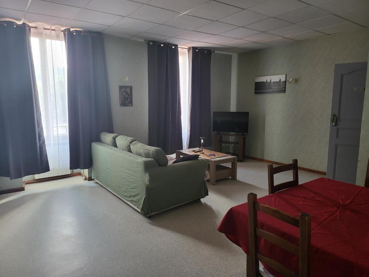 Le Clos Fleuri Bourg-de-Thizy Экстерьер фото